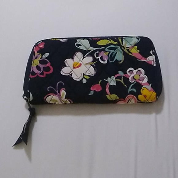 Vera Bradley Handbags - Vera Bradley Wallet